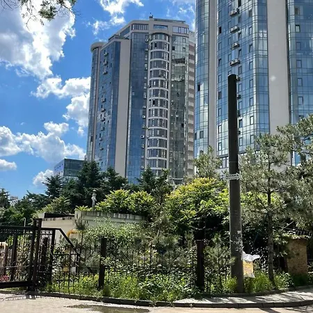 Arkadia Plaza Design شقة